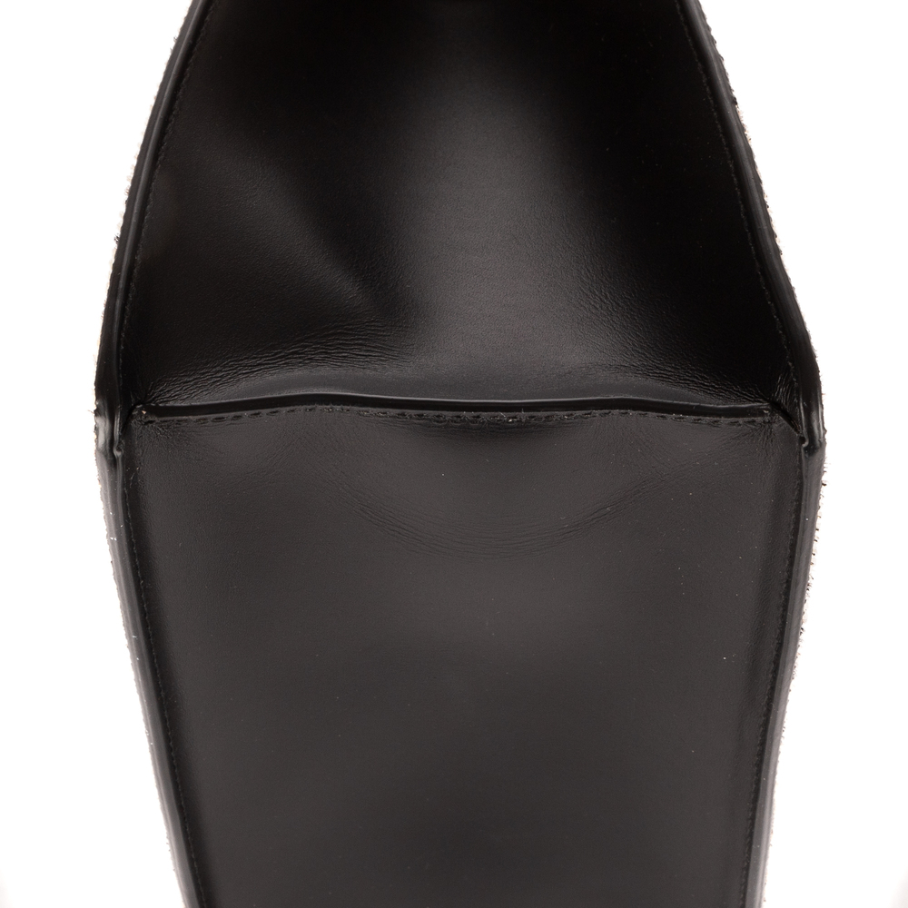 Gucci Medium Sylvie - Picture 8 of 11